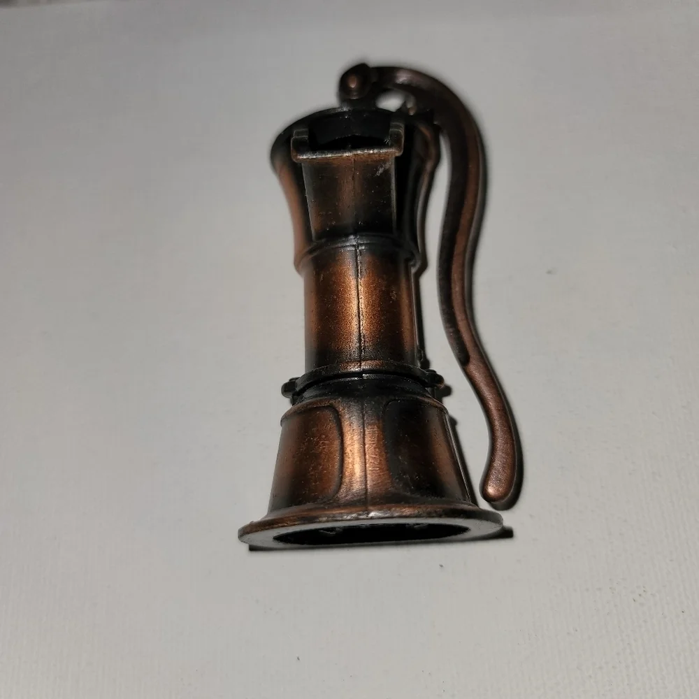 Vintage Miniature Die Cast Metal Pencil Sharpener‎ Water Pump 3.25